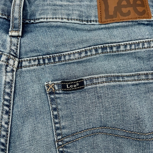 Vintage Lee Denim Shorts - Picture 5 of 5